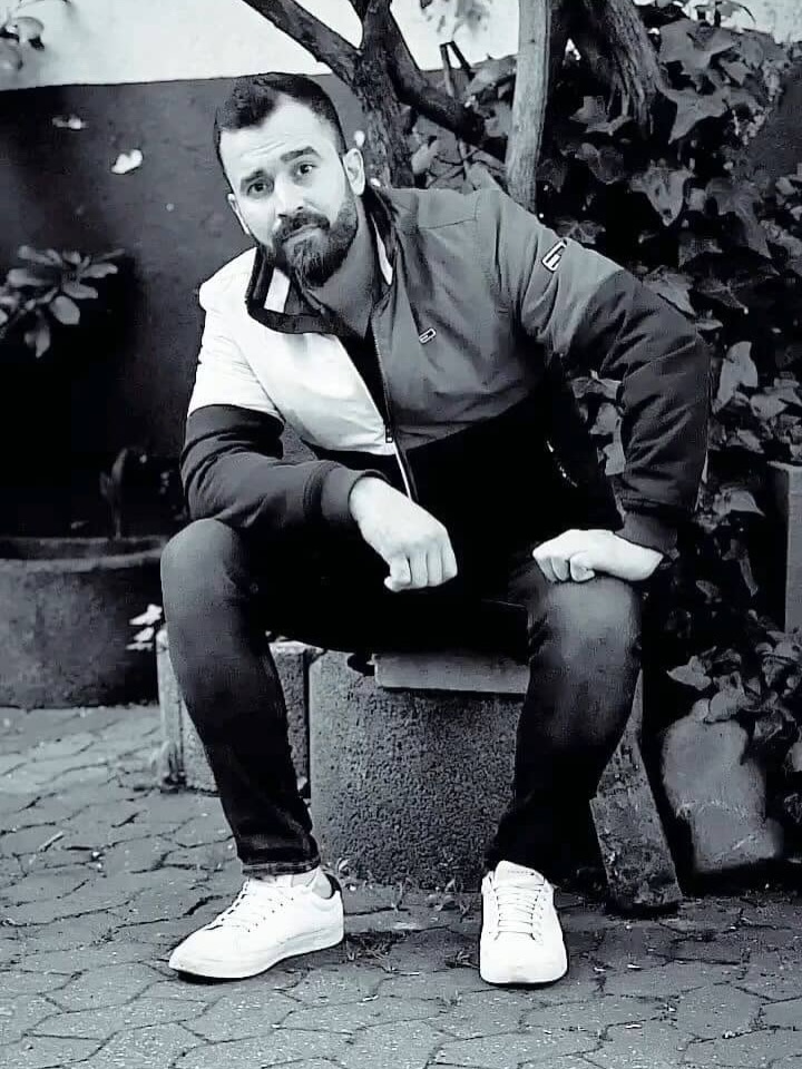 احسان رضاپور