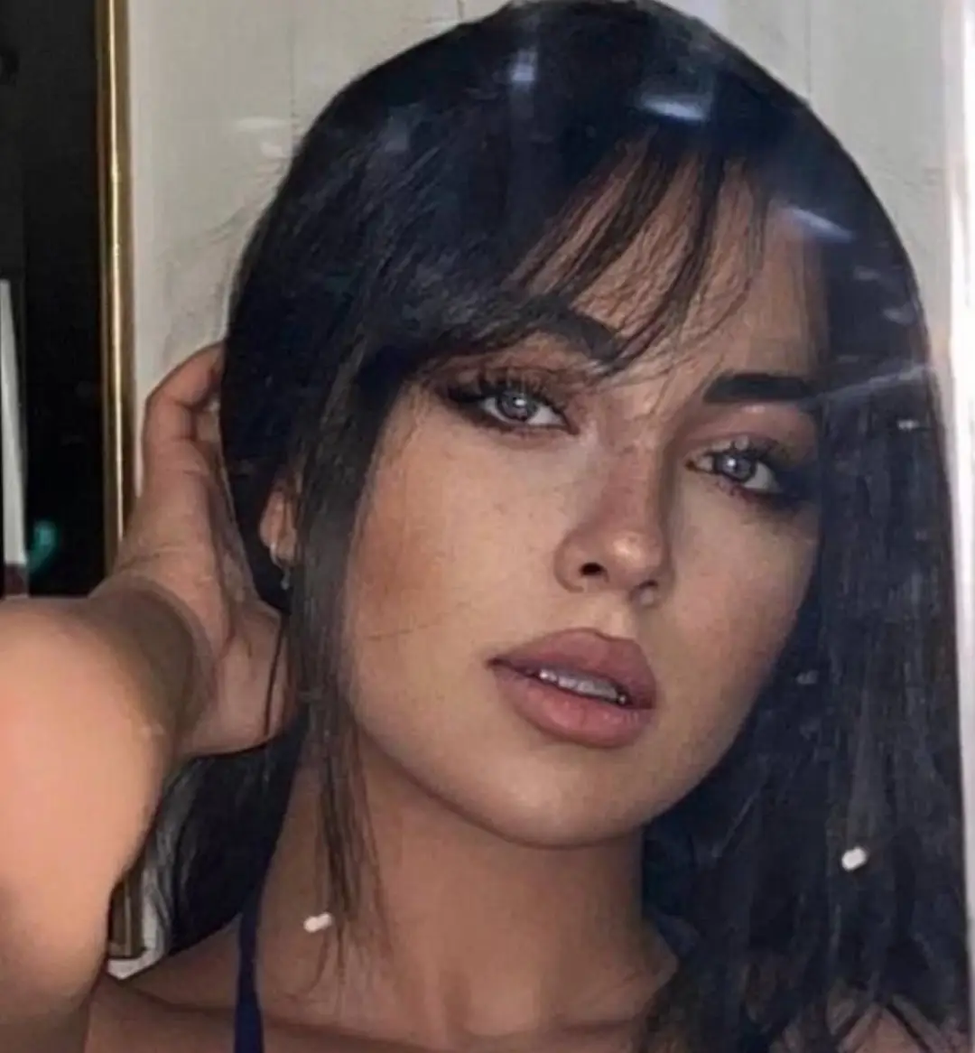 مهرا نیکزاد