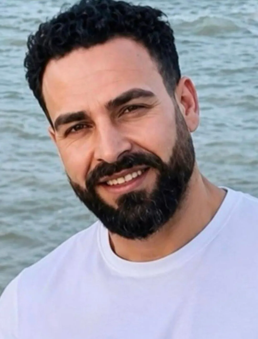 اکبر میرزایی