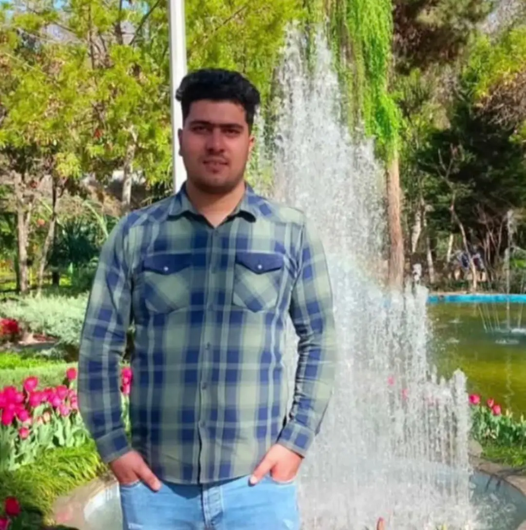 یاسر اسکندرزاده