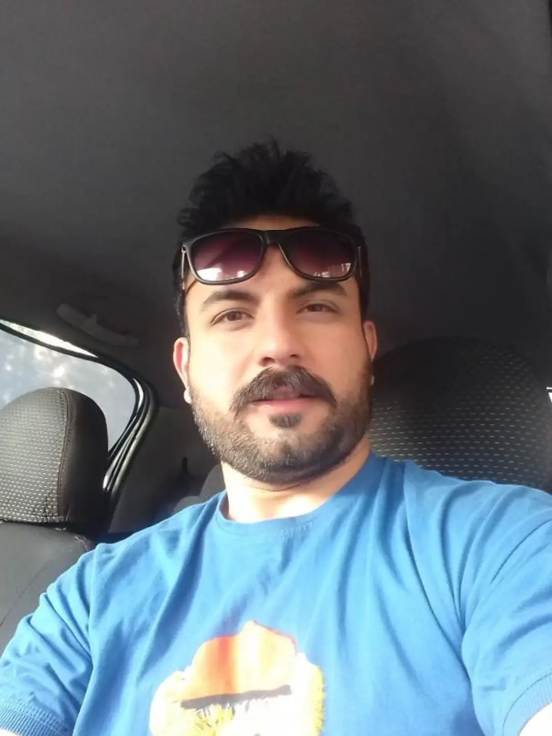 اشکان شوشتری